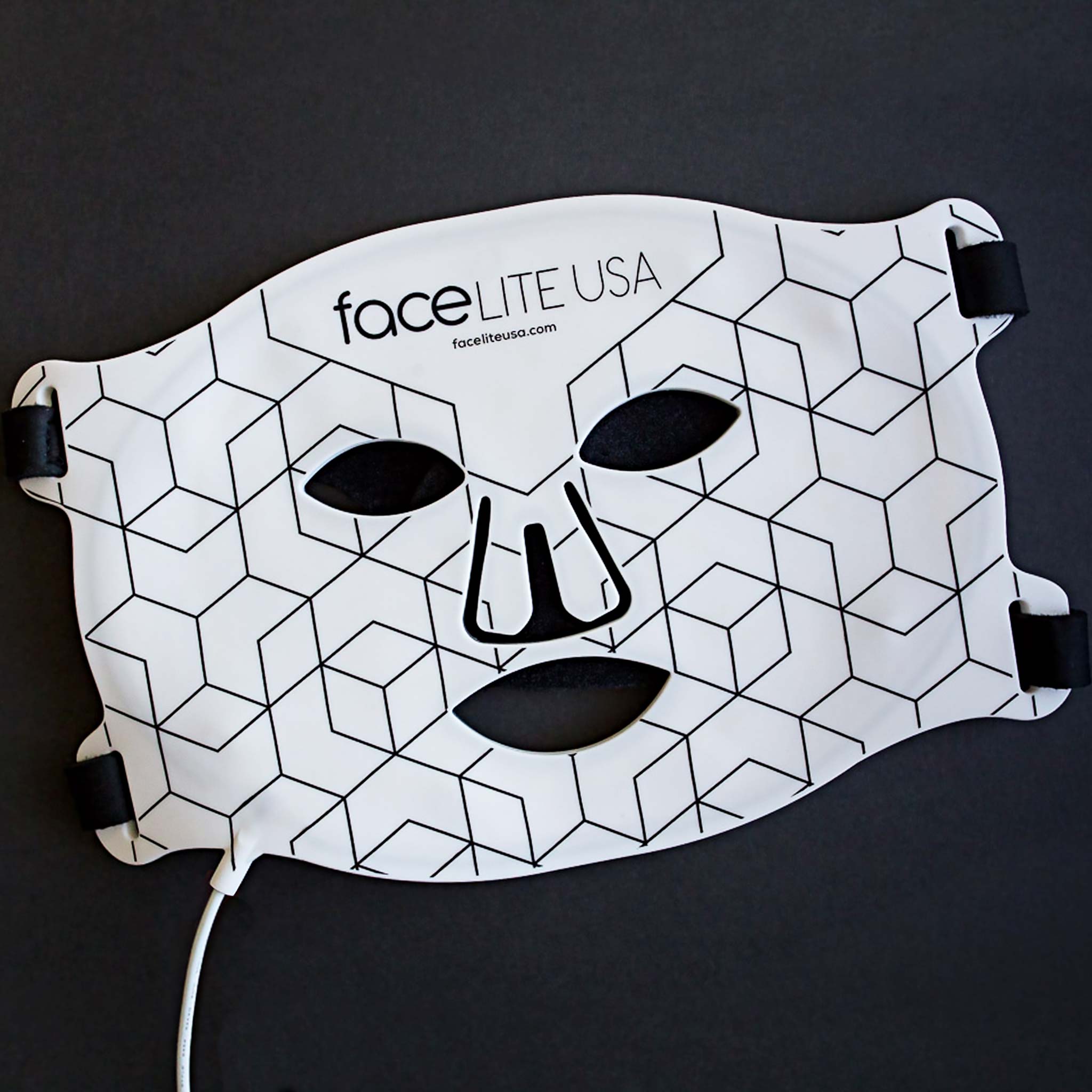 Photo of the faceLITE USA<sup>®</sup> mask
